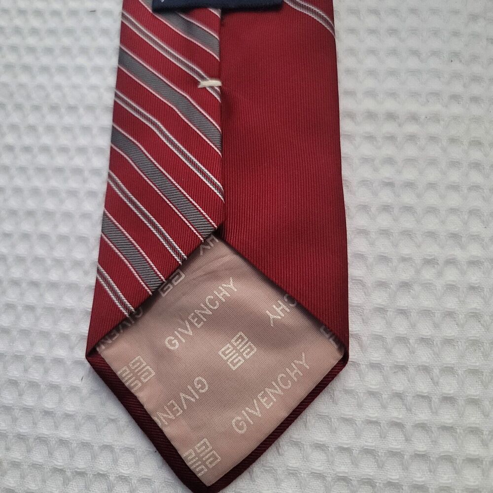 Givenchy Gentlemen Paris Mens  Striped Silk Tie - Picture 5 of 8